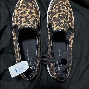 Time and Tru Women's Tan Leopard Slip-On Sneakers